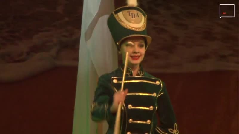 Ансамбль мажореток и барабанщиц (1)