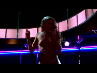 Daryl hannah dancing at the blue iguana (2000)