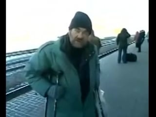 Sex porn бомж поет лутче оригинала mp4