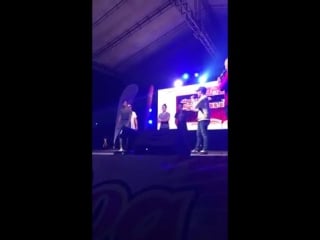 Видео от julian trono & ella cruz | julianella