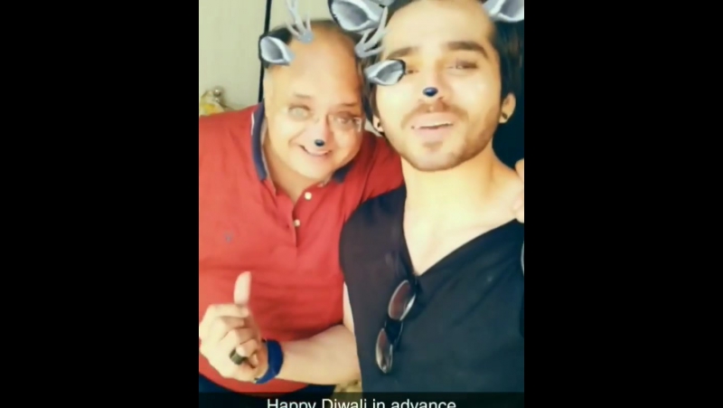 Каран за кадром