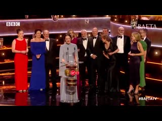 Jodie comer almost swallowed a wasp in tuscany