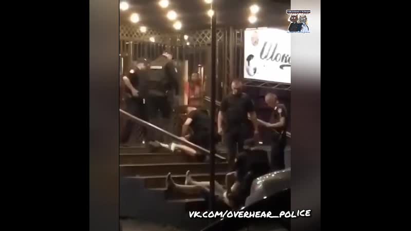 Дикое задержание с криками и воплями возле клуба «шоколад»