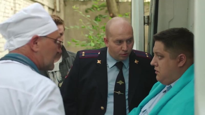 Полицейский с рублеи мухич ты конченый )))