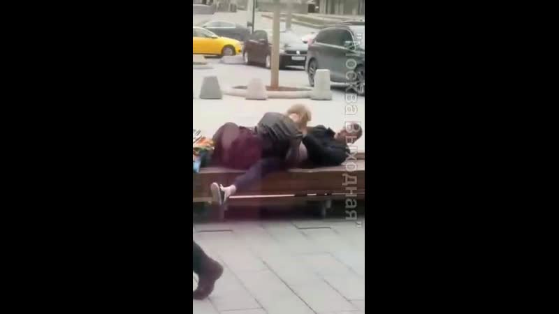 Выложила сборник секса жены с разными мужчинами брюнетка даёт только в попку порно анал минет секс выебал трахнул в очко