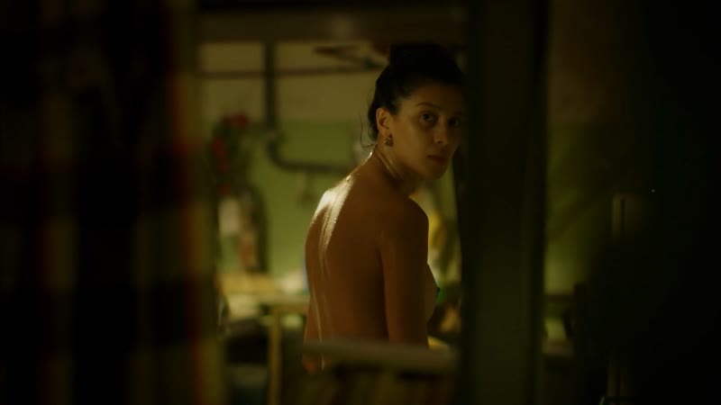 Равшана куркова голая в сериале "а у нас во дворе" (2015, ольга музалева) серия 4 (1080p)