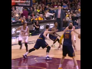 Joakim noah dunks on timofey mozgov