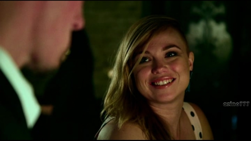 Пришла в бар и сняла обручальное кольцо