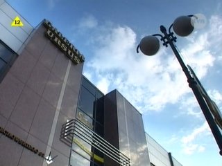 Hela w opałach odcinek 2 (na dachu)