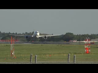 Malaysia airlines a350 9m maf landing narita