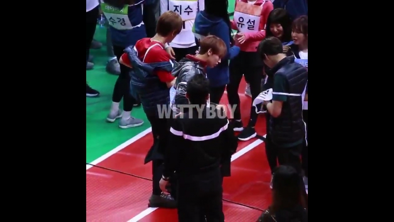 [fancam] 180115 isac 2018 (3)