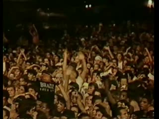 Skid row in a darkened room, 1992