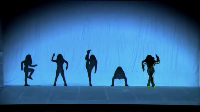 Невероятное сочетание танца и современных технологий!