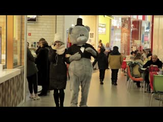 Наш двухметровый🐻 любитель обнимашек!