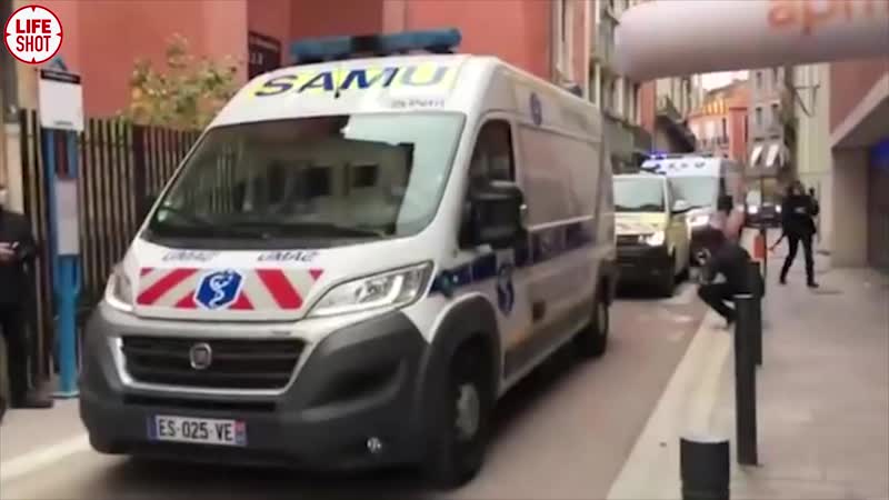 52 летний мужчина, вес которого составляет почти 300 кг