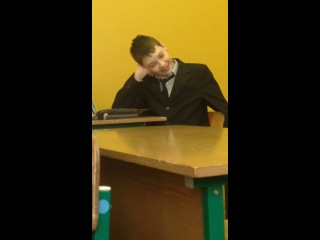 Виталик ухом пердел