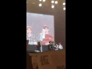 Wannaone watching the project by thai fans