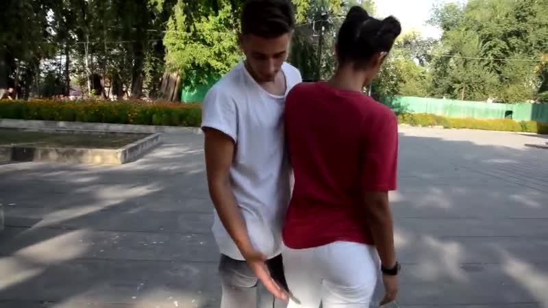 Трогает девушку в интимных местах - порно видео на balagan-kzn.ru