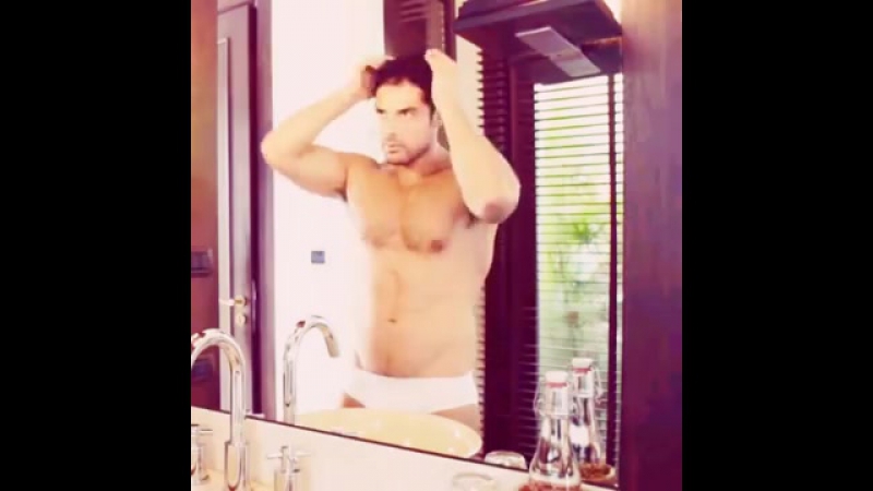 [sexy Boys In The Bathroom]