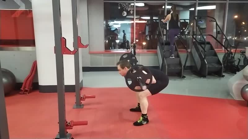 Наклоны со штангой стоя