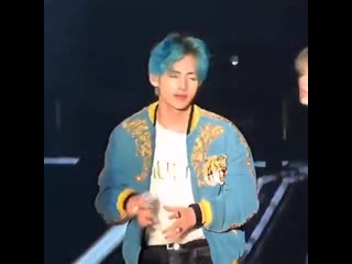 Yall kim taehyung really decided to porn us like thisdkdjddjjddjd look at the the forehead