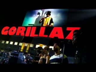 Gorillaz welcome to the world of the plastic beach (feat snoop dogg & hypnotic brass ensemble) (live la musicale, 2010)