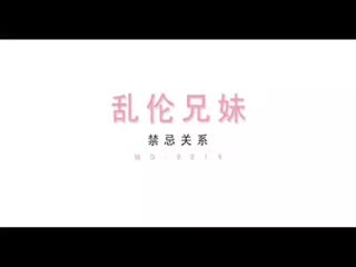 哥哥给自己妹妹买的玩具，