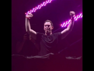 Hardwell & kaaze feat loren allred this is love