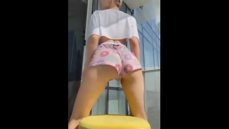 Tik tok hots teen big tits bolshye sysky zhopa mylfa milf