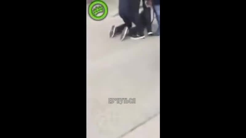 Юному гопнику знатно прилетело