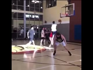 Ломает своим дриблингом лодыжки соперникам