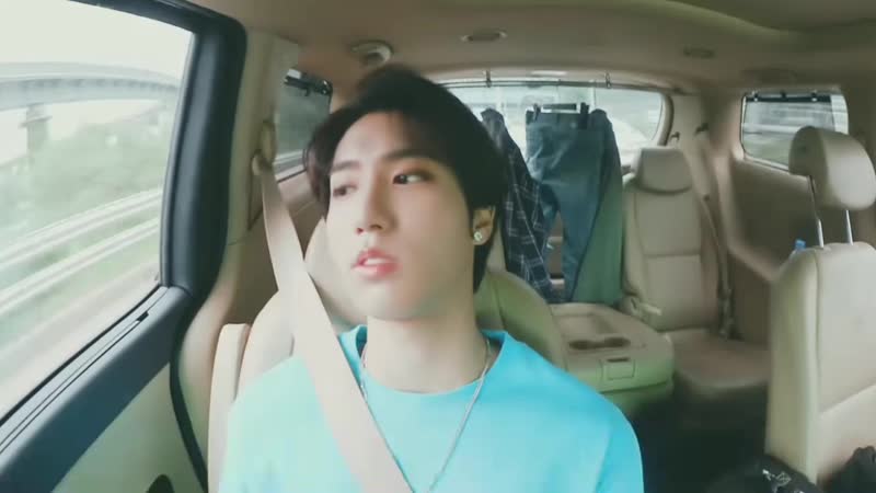 Т/и и хан джисон в машине