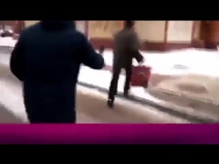 Володя не хочет давать интервью