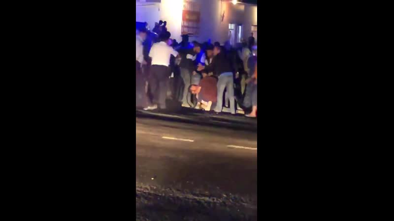 Столкновения между полицией и азербайджанцами, пытавшимися попасть на родину