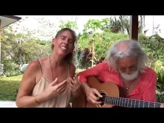 Deva premal & miten om | gayatri mantra | in the light of love / om shree danvantre namaha