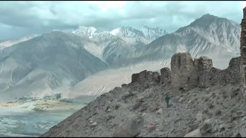 Видео ролик туристов про памир (таджикистан) дыр бораи помир