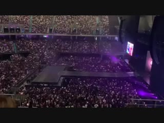 111019 blackpink bangkok consert pink ocean day1