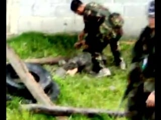 Филиппины "допрос" и расстрел боевика иг