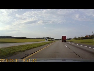 Увернуться от летающего капота на трассе минск витебск ==кормушка уникальное фото видео приколы гифки ==