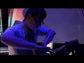 Björk minuscule vespertine documentary 2rd part