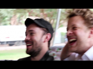 Greg and lucky go backstage with mumford and sons extended