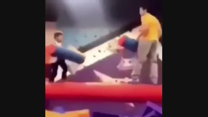 Ебанул пиздюка