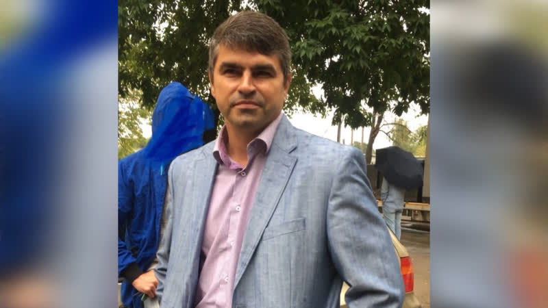 Молодые, похитивший девушку, 10 дней держал ее связанной в своем гараже