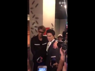 [lq fancam] 170710 ztao taking pics with andy lau @ madame tussauds's fashion zone opening ceremony in hong kong