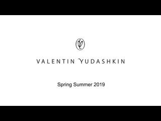 Valentin yudashkin spring summer 2019 paris