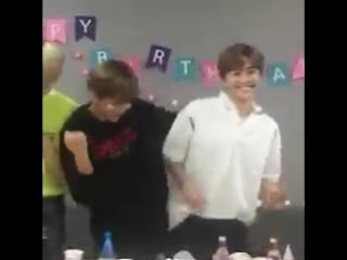 Haechan was trying to put the icing on jaemin but they ended up doing a couple dance