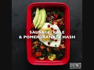 Sausage, kale & pomegranate 😋