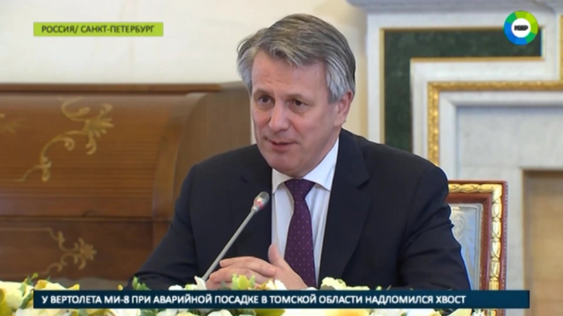 «газпром» и shell подписали меморандум о «балтийском спг»