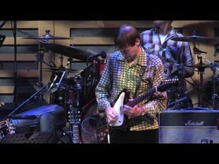 Big big train – victorian brickwork (live in london, 2015)