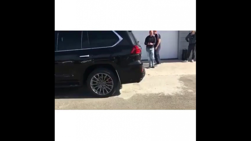 Lexus lx570